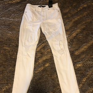 WHITE EXPRESS JEANS DISTRESSED
